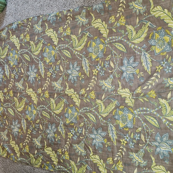 One world market 48 x84 blackout Tamara curtain green and grey Boho floral print - Picture 4 of 5